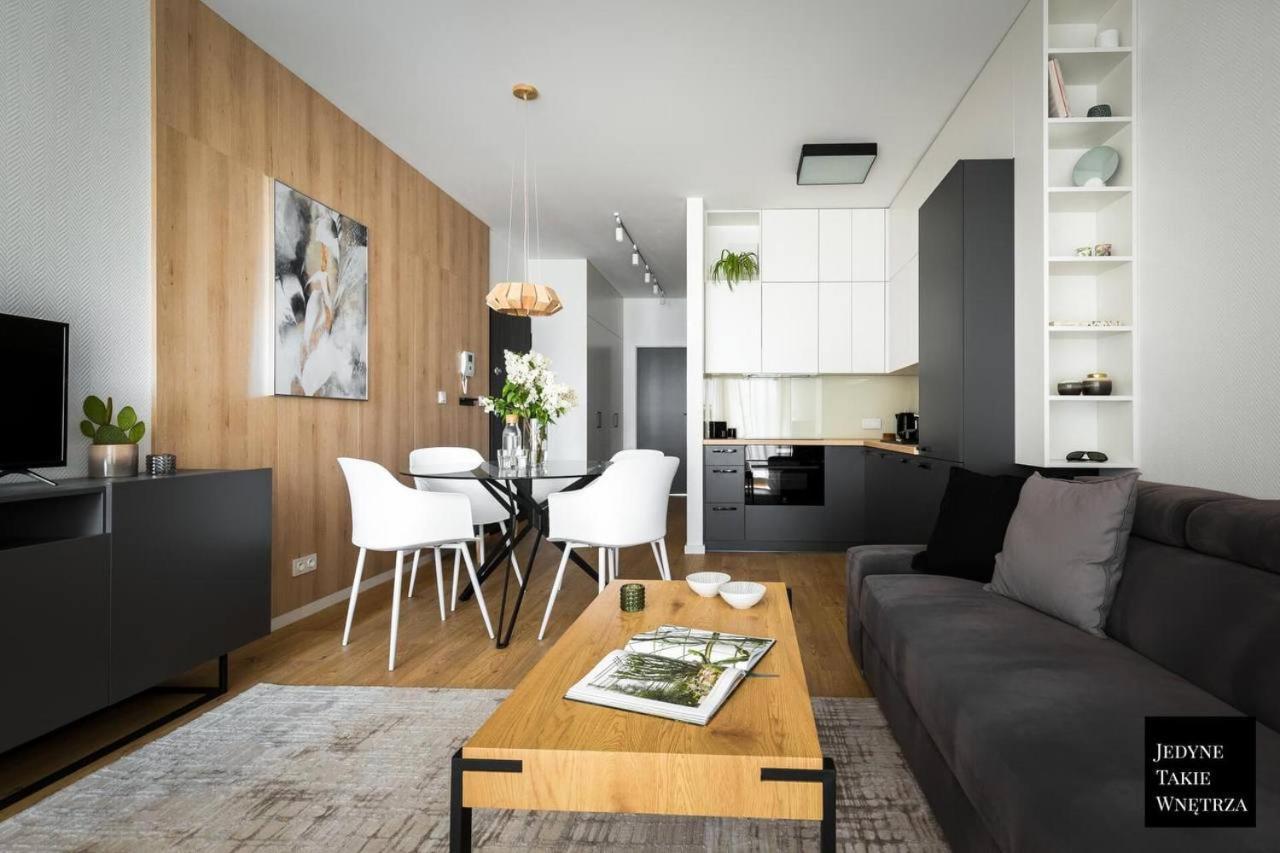 Luxury Apartments Mennica Residence With Parking วอร์ซอ ภายนอก รูปภาพ